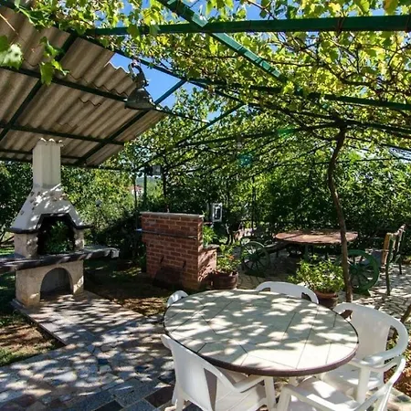 Vikendica Catharina Comfortable Holiday